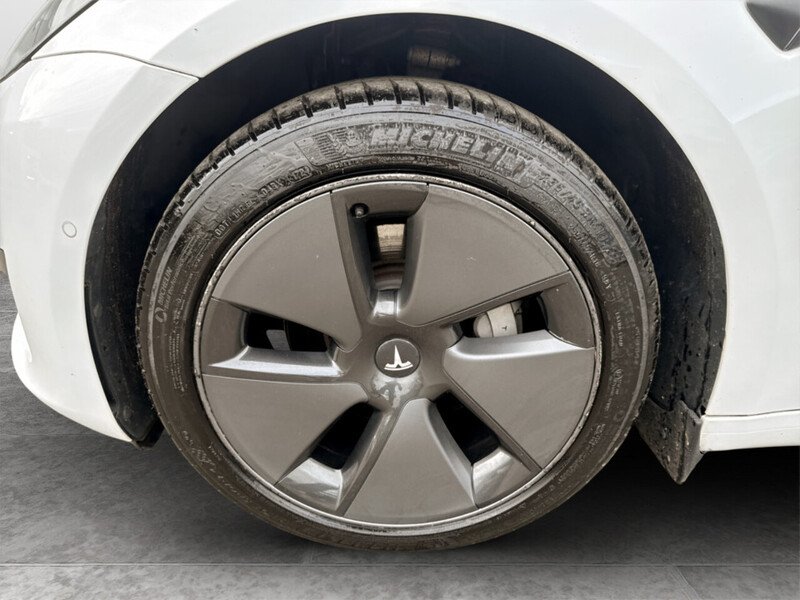 Used Tesla Model 3 2020 for sale - 76430523: Photo 28