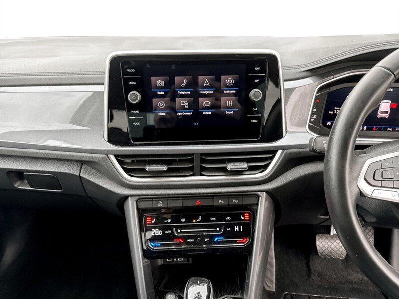 Used Volkswagen T-Roc 2024 for sale - 76564881: Photo 13