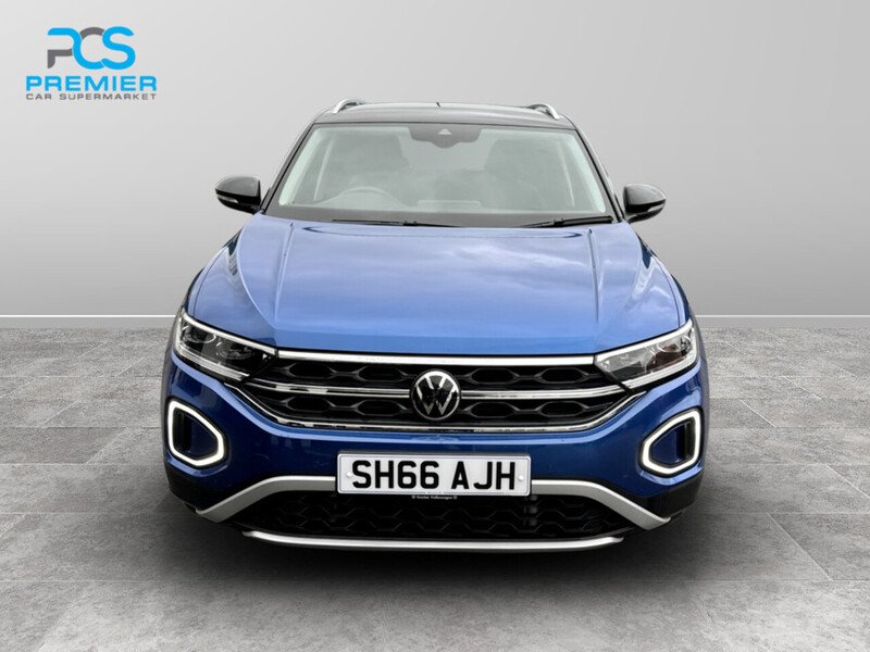 Used Volkswagen T-Roc 2024 for sale - 76564881: Photo 4