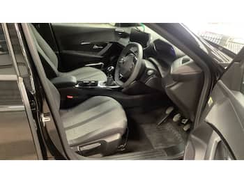 Used Peugeot 2008 2024 for sale - 79667578: Photo