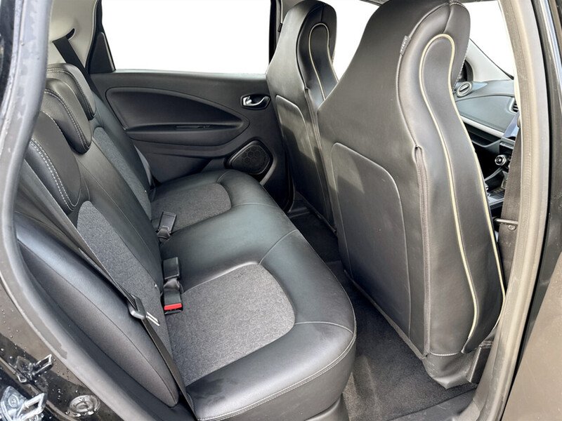 Used Renault Zoe 2023 for sale - 77976789: Photo 12