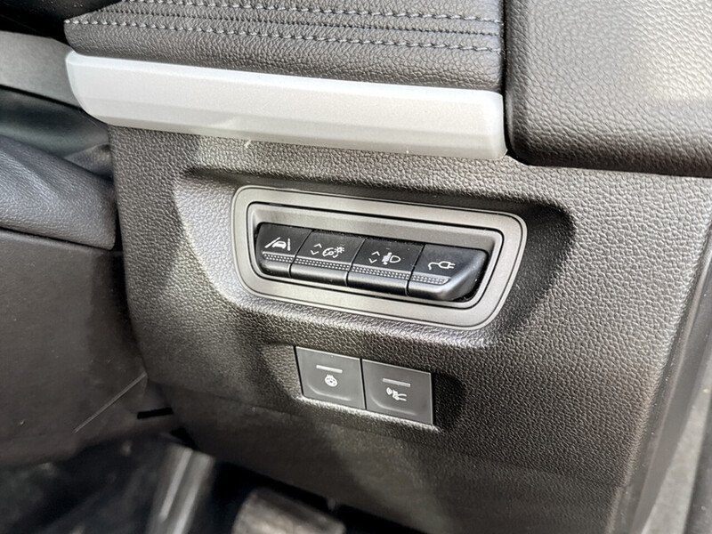 Used Renault Zoe 2023 for sale - 77976789: Photo 24