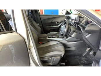Used Peugeot 2008 2020 for sale - 78776847: Photo