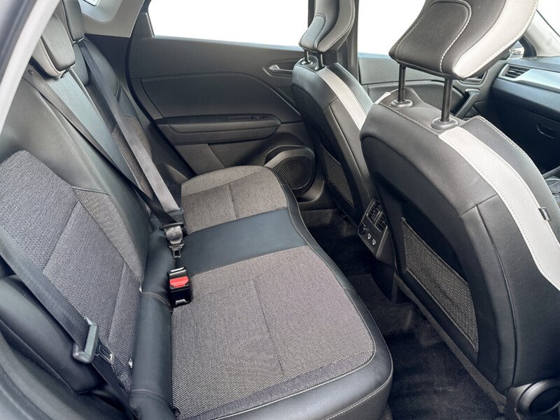 Used Renault Captur for sale - 77749189: Photo 28