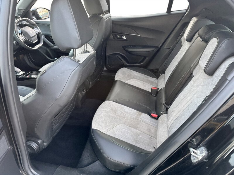 Used Peugeot 2008 2021 for sale - 77797365: Photo 30