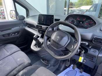 Used Peugeot Partner 2020 for sale - 74689431: Photo