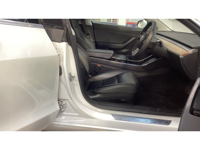Used Tesla Model 3 2020 for sale - 77636851: Photo 4