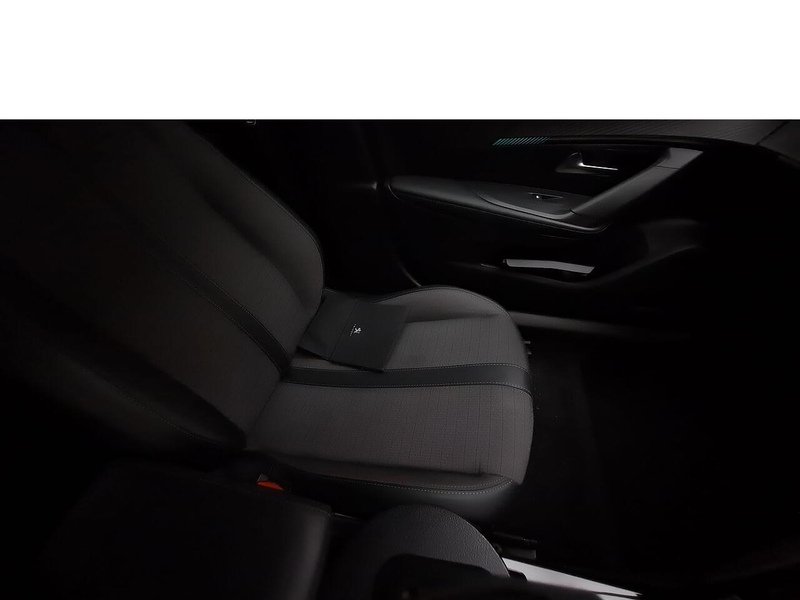 Used Peugeot E-2008 2022 for sale - 78003952: Photo 12