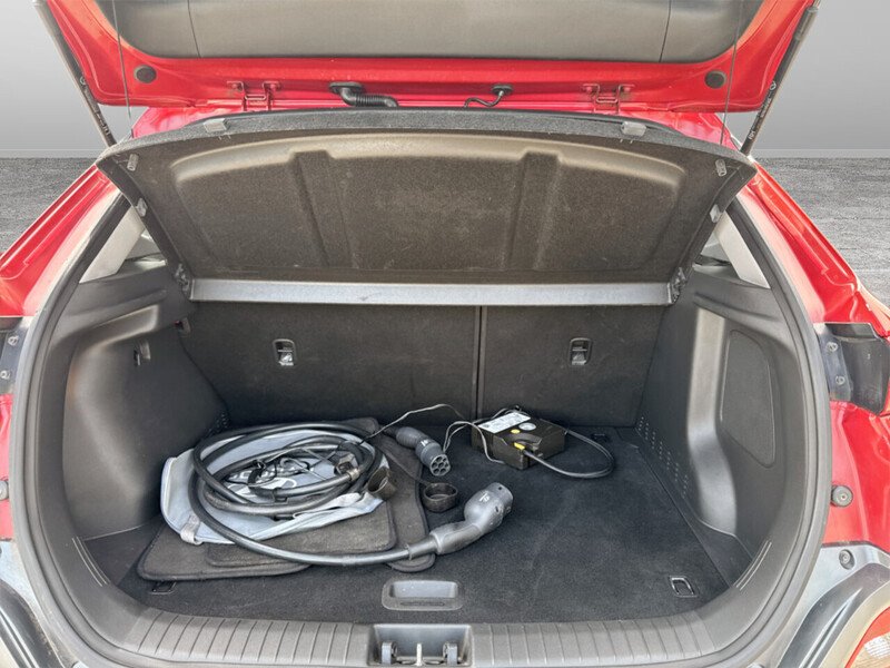 Vehicle 33
