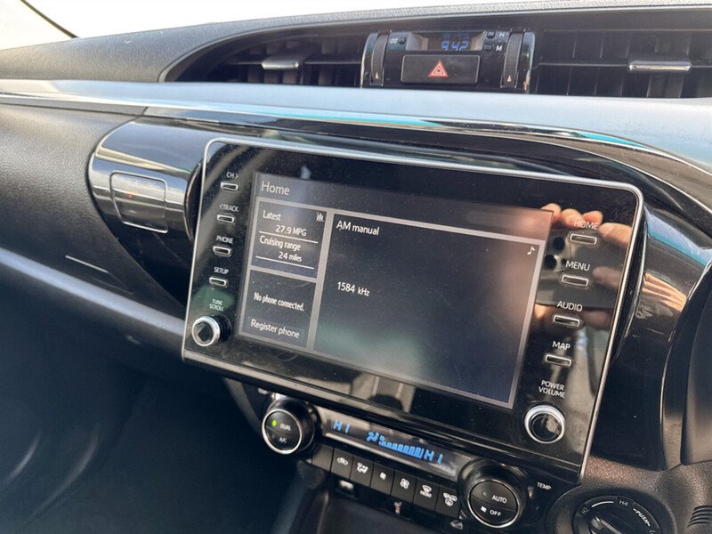 Used Toyota Hilux 2023 for sale - 78077250: Photo 10