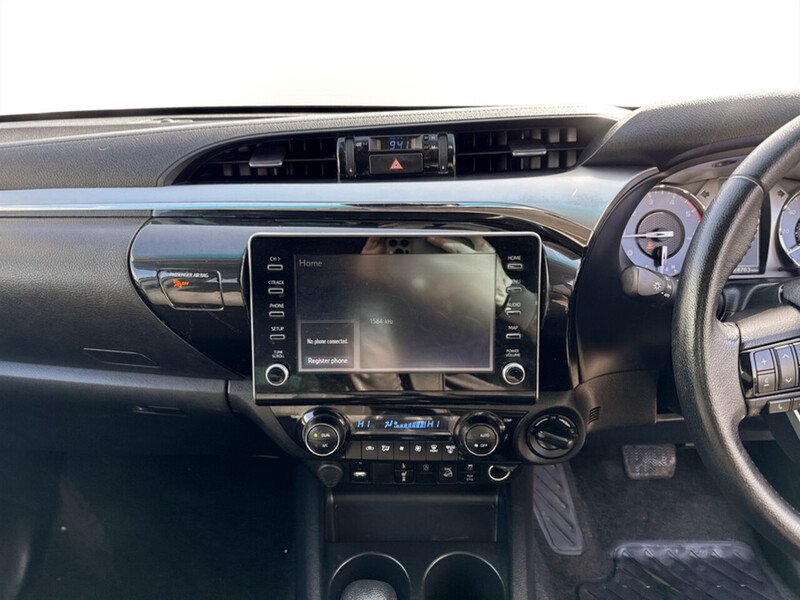 Used Toyota Hilux 2023 for sale - 78077250: Photo 19