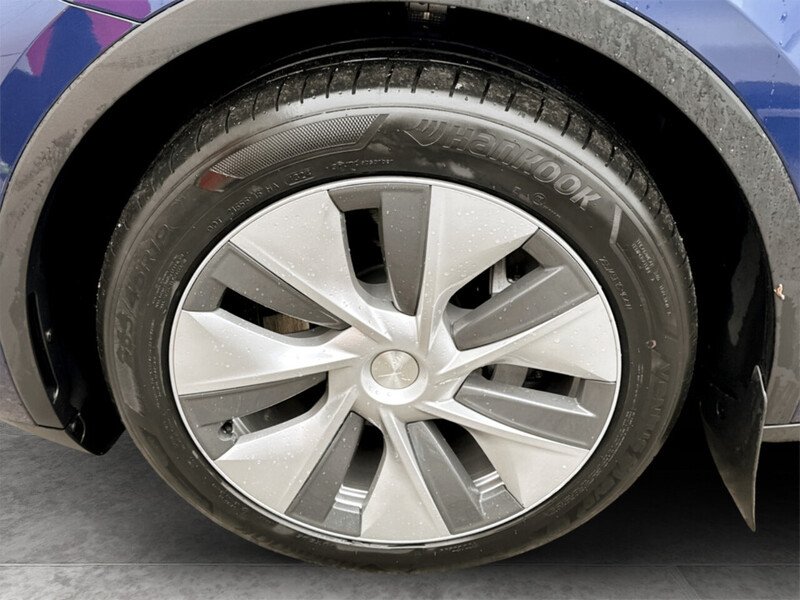 Used Tesla Model Y 2023 for sale - 77805817: Photo 36