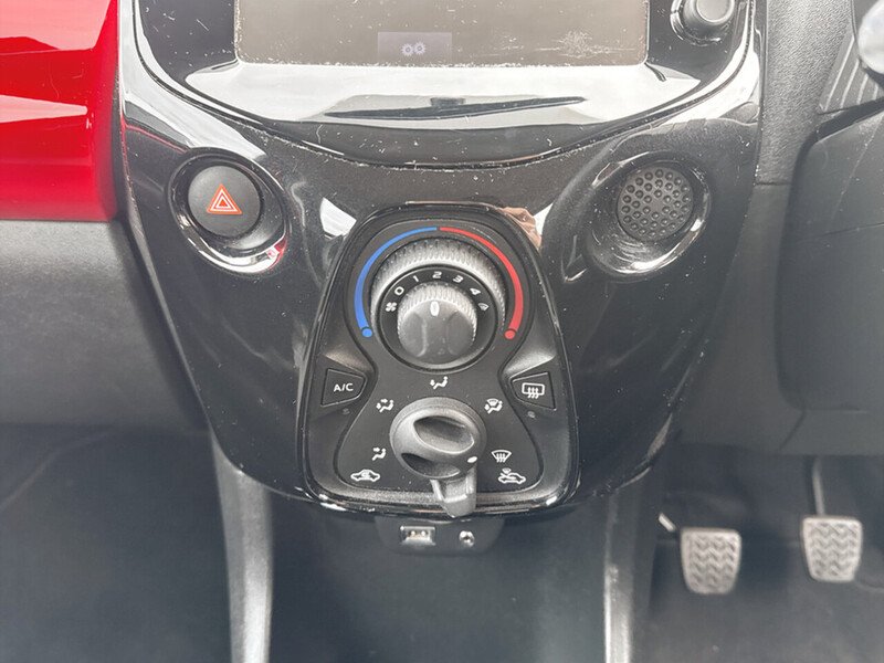 Used Toyota AYGO for sale - 77831737: Photo 35