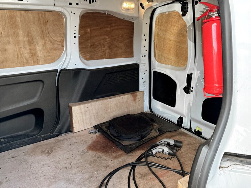 Used Peugeot Partner 2022 for sale - 76879324: Photo 14