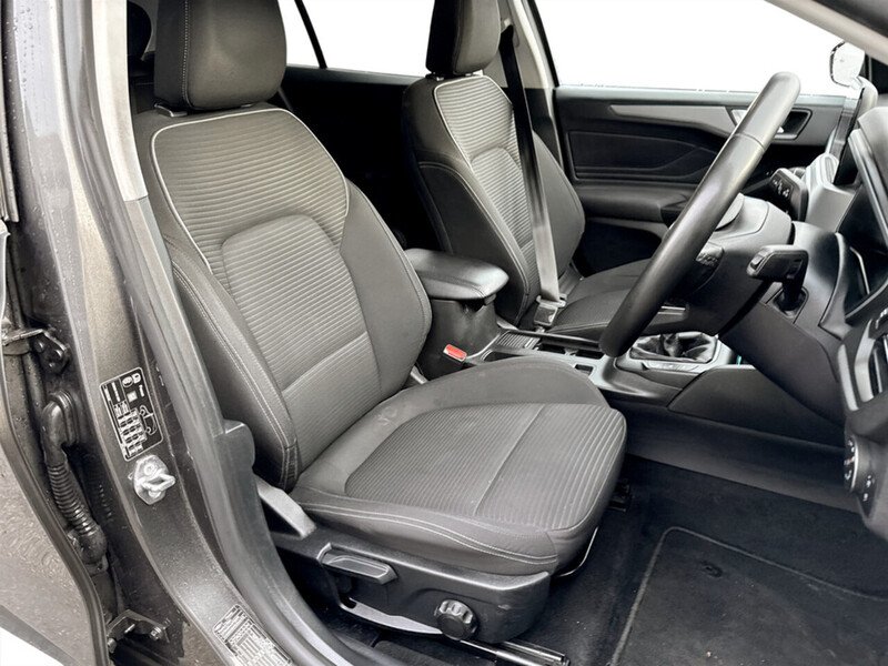 Used Ford Focus 2022 for sale - 77213160: Photo 33