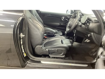 Used MINI Hatch 2022 for sale - 77621976: Photo