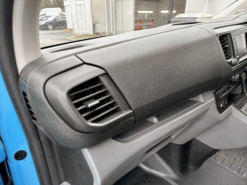 Used Vauxhall Vivaro 2022 for sale - 77584130: Photo 10