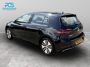 Used Volkswagen Golf 2020 for sale - 79215057: Photo