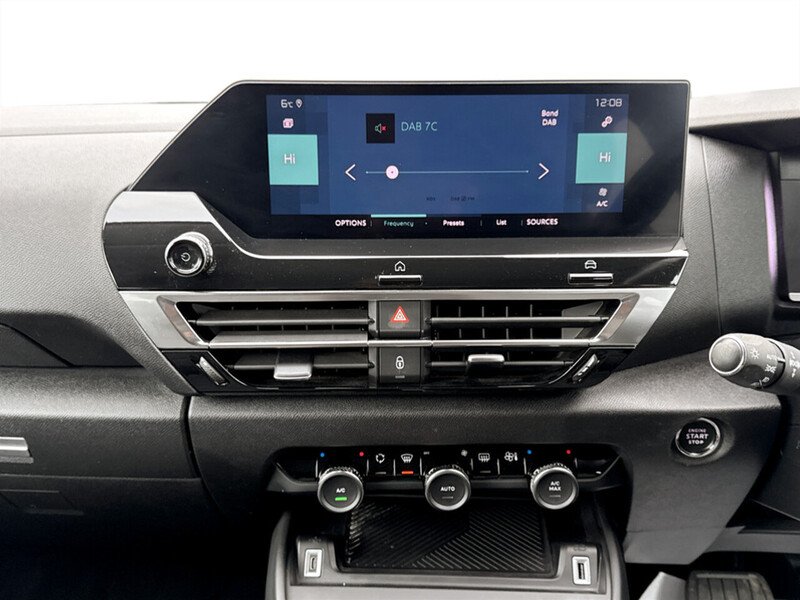 Used Citroen e-C4 2021 for sale - 77100130: Photo 15