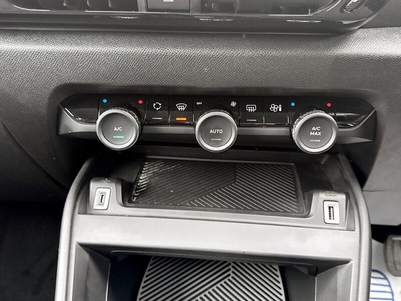 Used Citroen e-C4 2021 for sale - 77100130: Photo 27