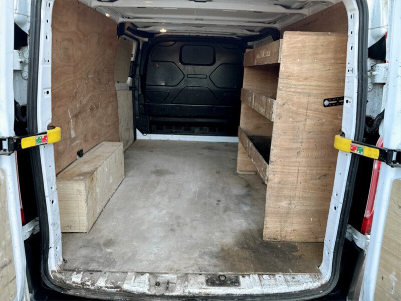 Used Ford Transit Custom 2022 for sale - 76686759: Photo 10