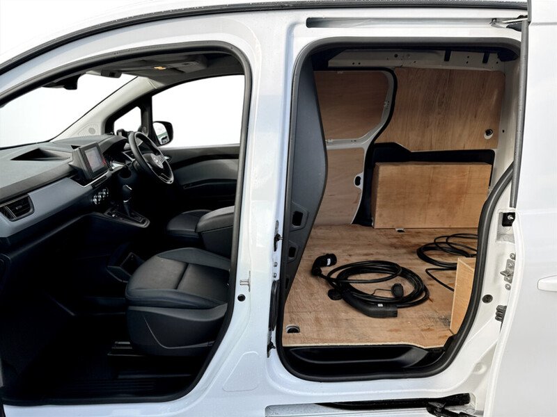 Used Nissan Other 2023 for sale - 77303236: Photo 10