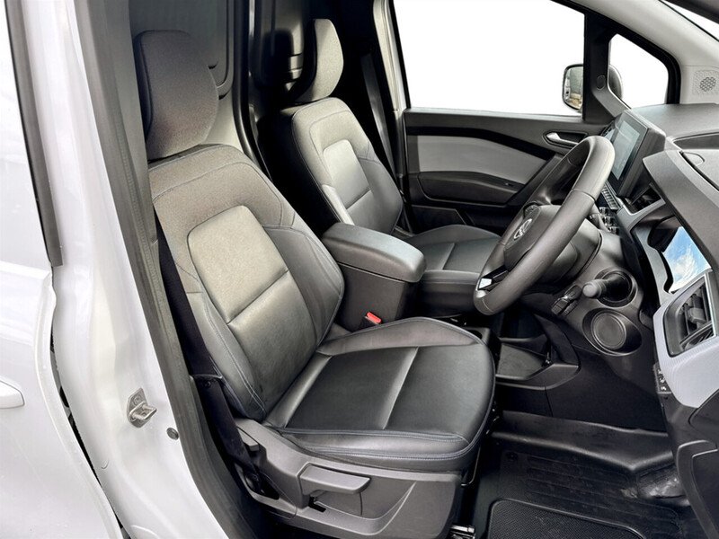 Used Nissan Other 2023 for sale - 77303236: Photo 32