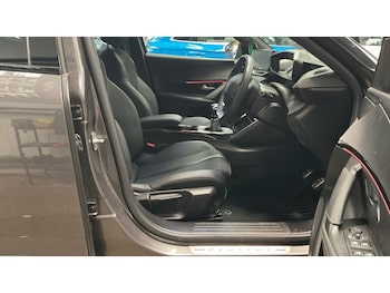 Used Peugeot 2008 2023 for sale - 79058369: Photo