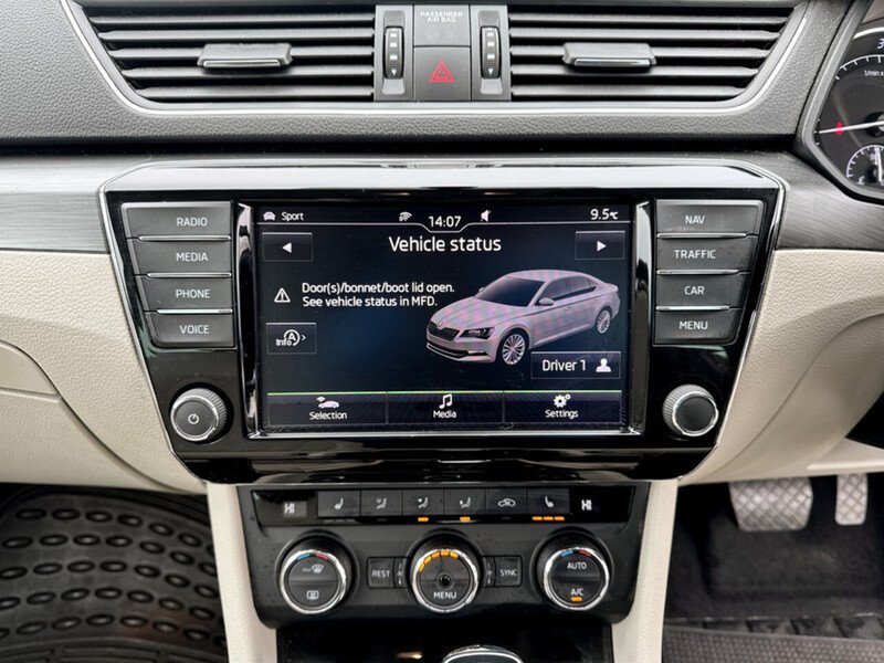 Used Skoda Superb 2017 for sale - 77902529: Photo 12