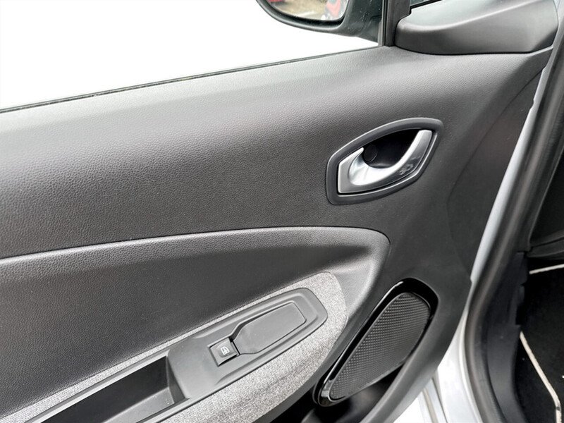 Used Renault Zoe 2020 for sale - 76250244: Photo 11