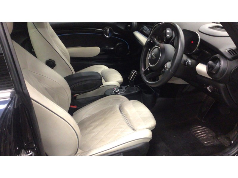 Used MINI Hatch 2023 for sale - 77319734: Photo 4