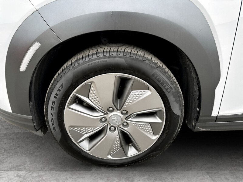 Used Hyundai KONA 2021 for sale - 76605215: Photo 28