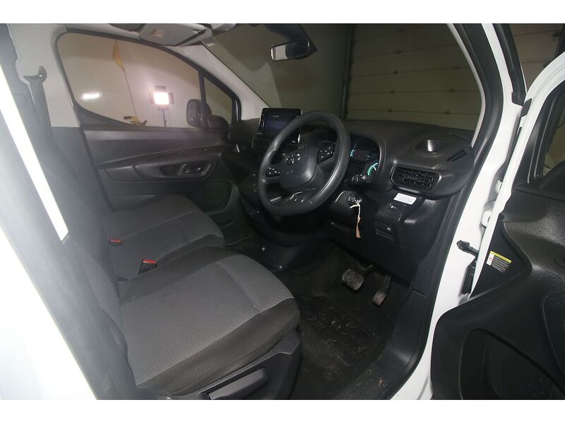 Used Toyota ProAce 2023 for sale - 76417991: Photo 14
