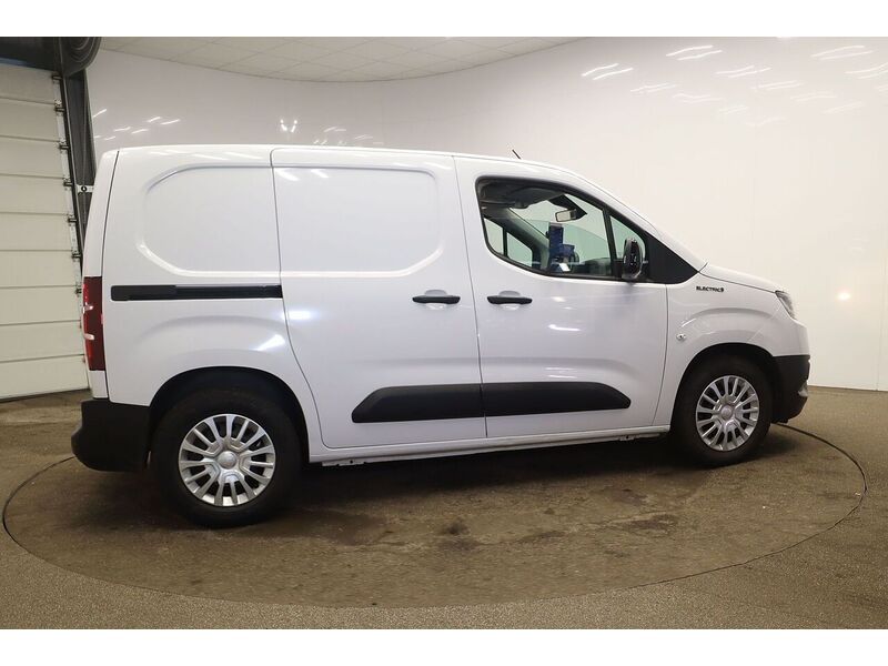 Used Toyota ProAce 2023 for sale - 76417991: Photo 3