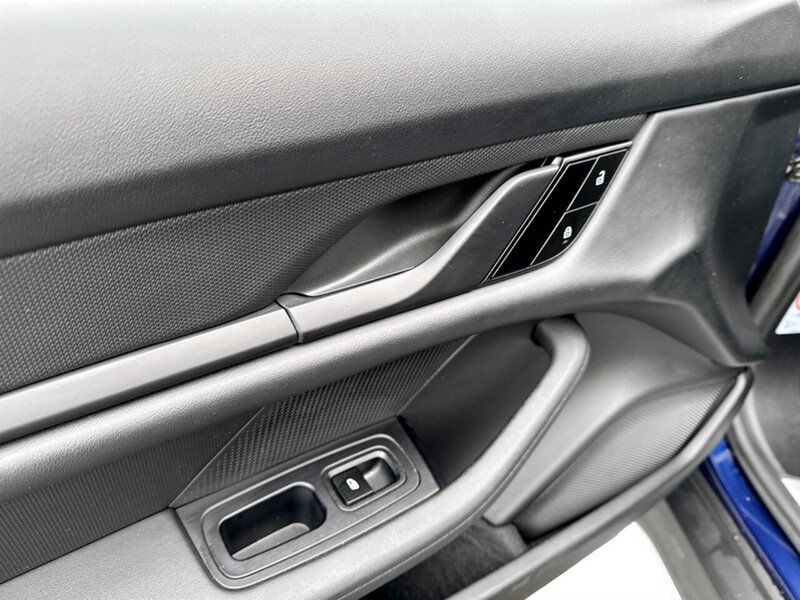 Used Porsche Taycan 2023 for sale - 77621972: Photo 37