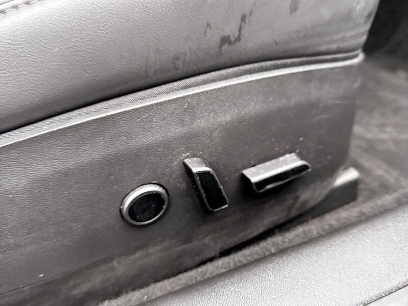 Used Tesla Model 3 for sale - 77370262: Photo 32