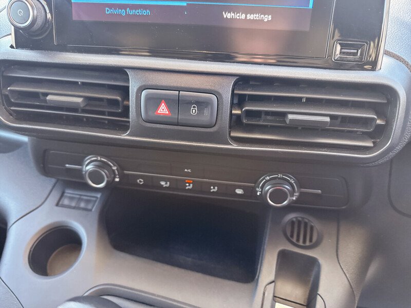 Used Peugeot Partner 2021 for sale - 76848500: Photo 27