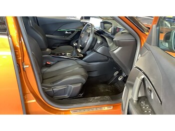 Used Peugeot 2008 2021 for sale - 78168012: Photo