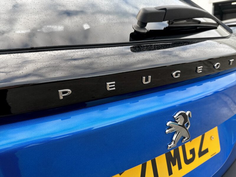 Used Peugeot E-2008 2021 for sale - 76218484: Photo 25