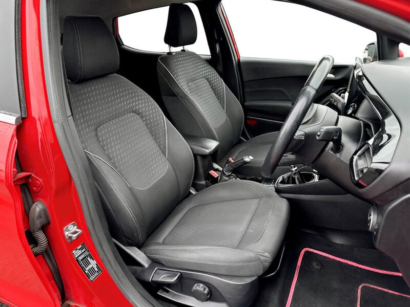 Used Ford Fiesta 2018 for sale - 76612659: Photo 32