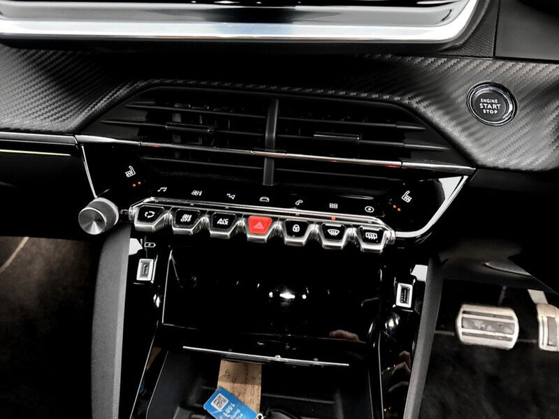 Used Peugeot 2008 2020 for sale - 77188928: Photo 20