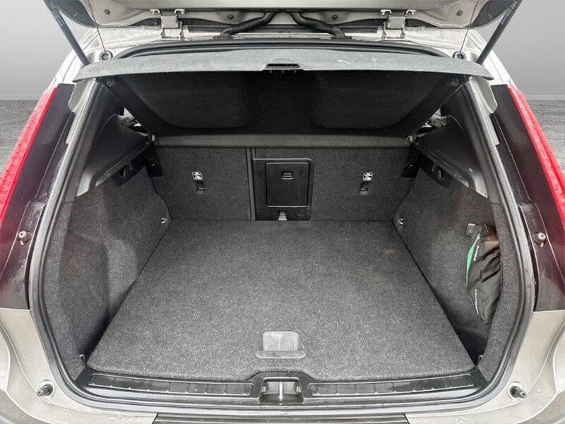 Used Volvo XC40 2022 for sale - 77643316: Photo 32