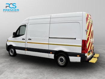Used Mercedes-Benz Sprinter 2021 for sale - 76292140: Photo