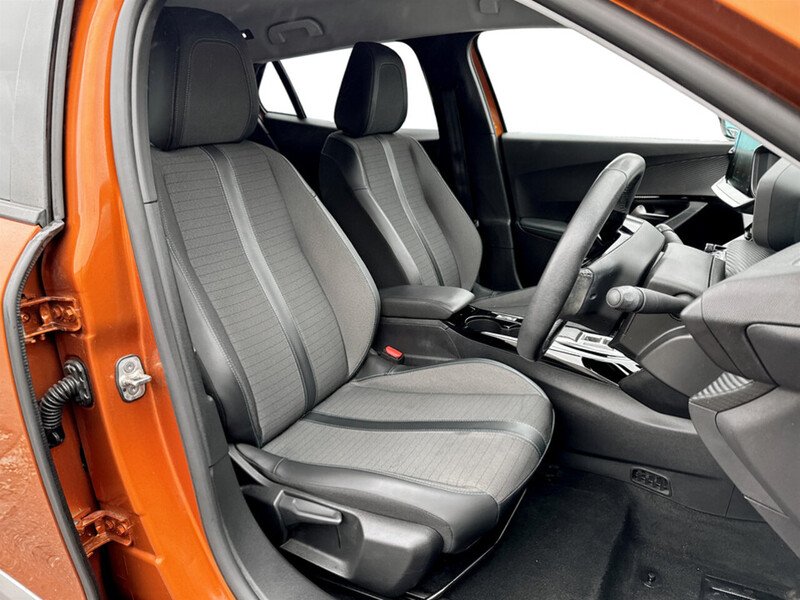 Used Peugeot E-2008 2022 for sale - 77447069: Photo 16