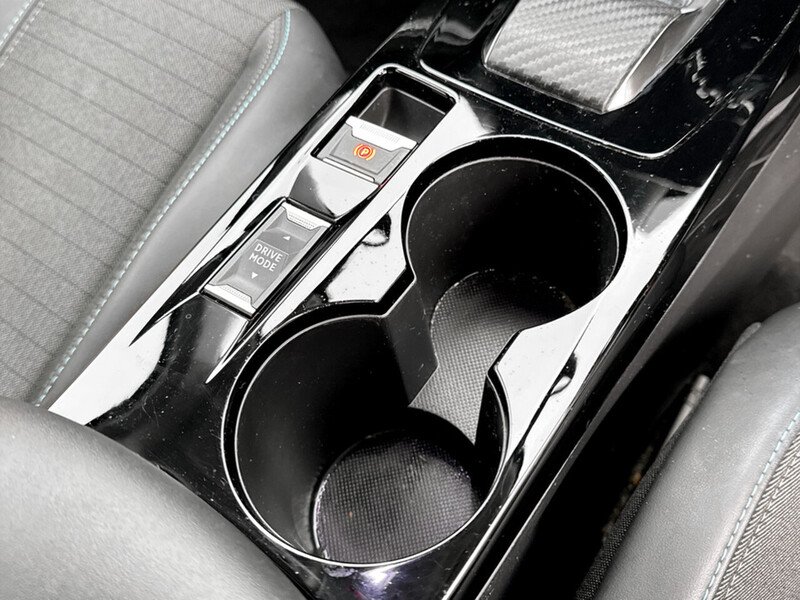 Used Peugeot E-2008 2022 for sale - 77447069: Photo 31