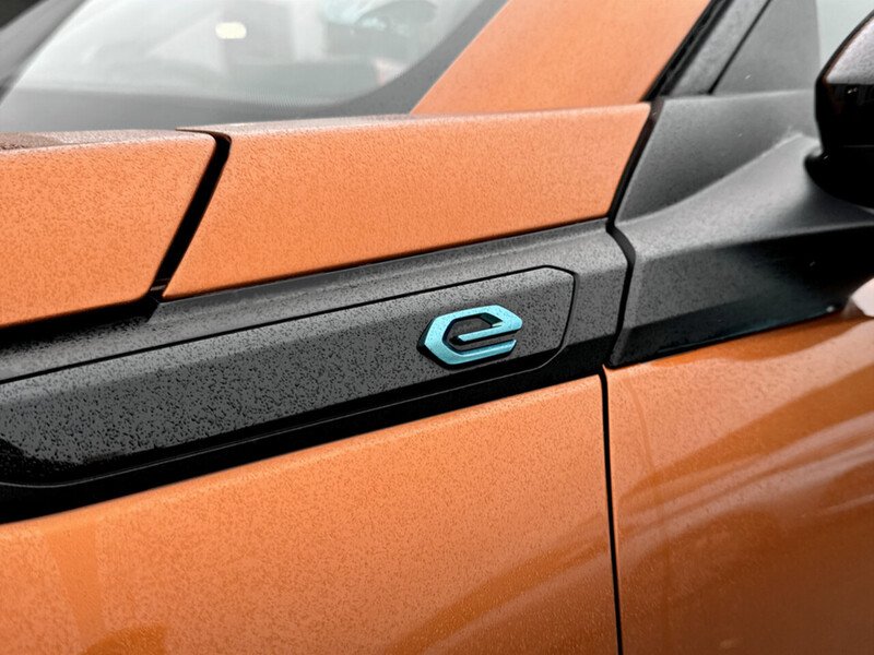 Used Peugeot E-2008 2022 for sale - 77447069: Photo 37