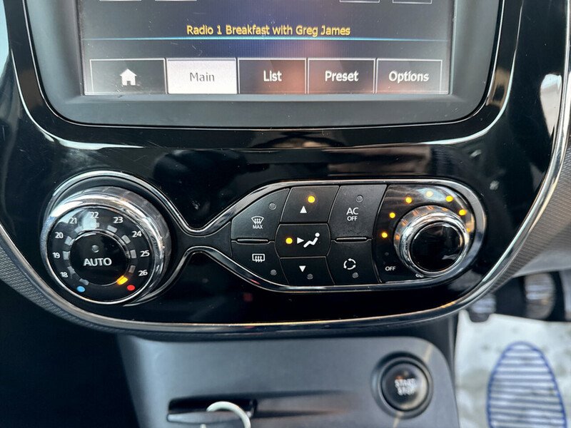 Used Renault Captur 2015 for sale - 76670701: Photo 32