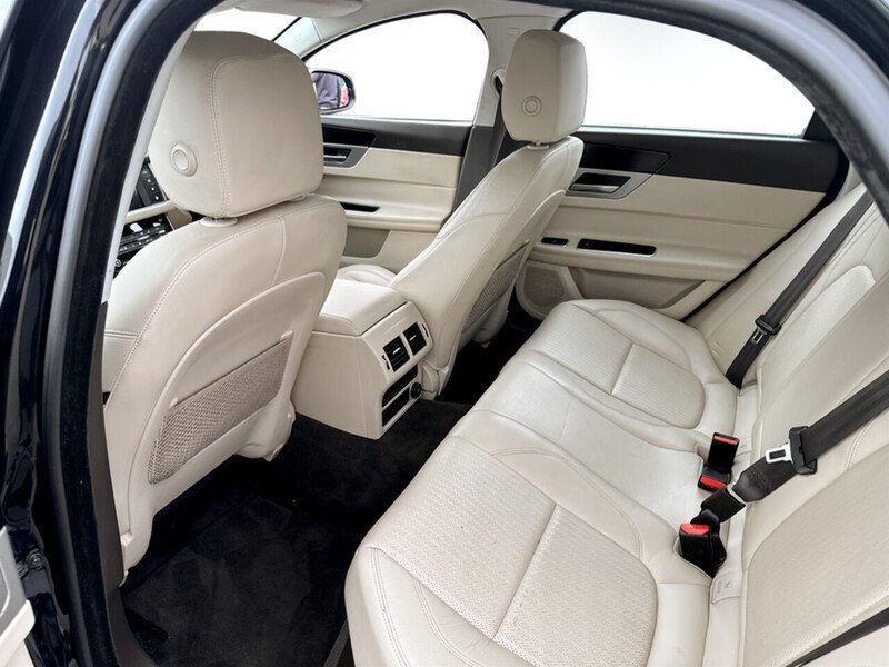 Used Jaguar XF 2018 for sale - 76206665: Photo 25