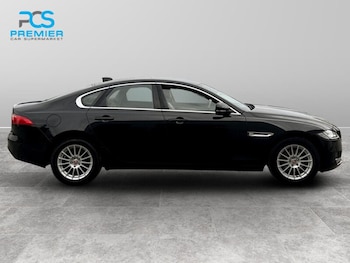 Used Jaguar XF 2018 for sale - 76206665: Photo