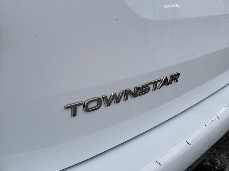 Used Nissan Other 2023 for sale - 77601831: Photo 11